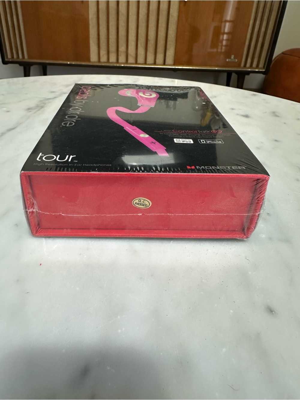 Beats by Dr. Dre Tour In-Ear Headphones — Pink - Picture 2 of 4